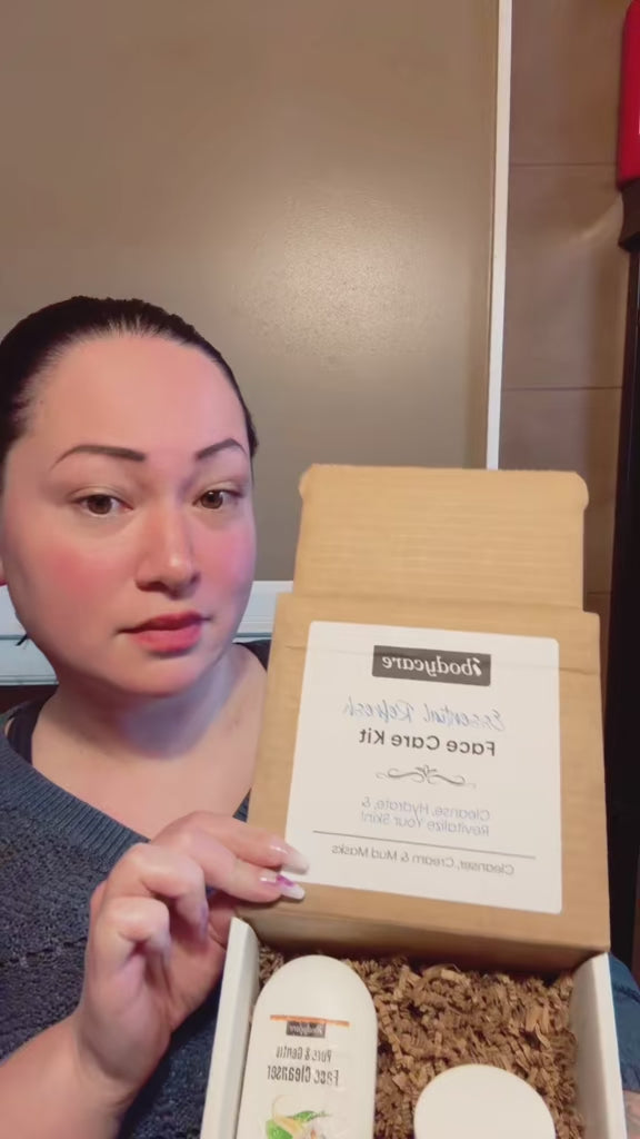 Essential Refresh Face Care Kit – For Soft, Cean Skin